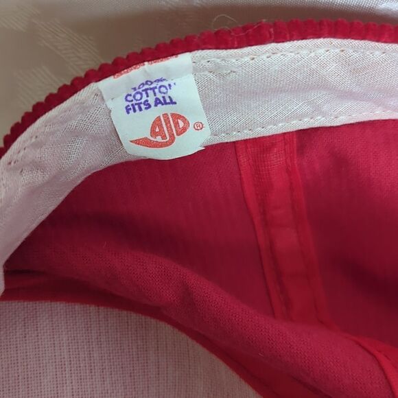 New England Patriots Vintage 1985 Red Corduroy Hat with Superbowl Pin - Picture 7 of 7
